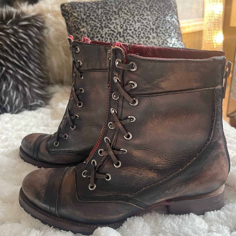 Freebird by Steven Liverpool Boot size 10 with Red Zipper Distresses Brown - Picture 7 of 11